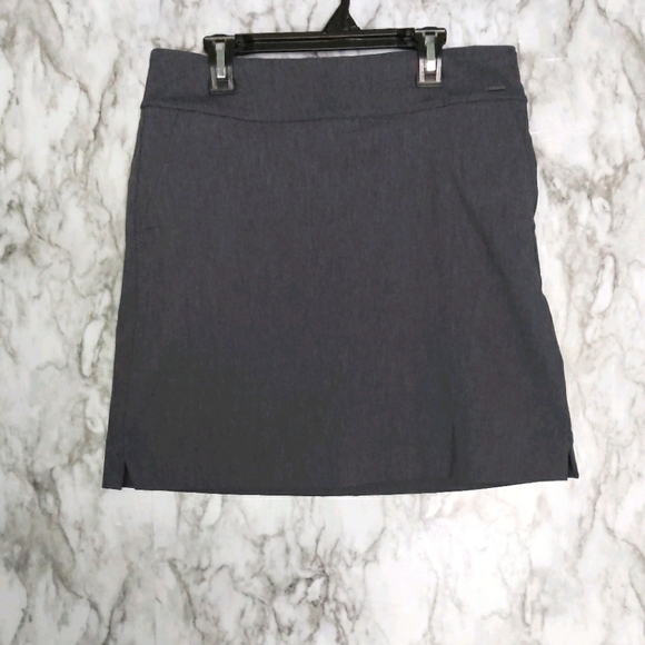 SC & Co. Dresses & Skirts - SC & Co. Gray Skirt with Pockets size 4
